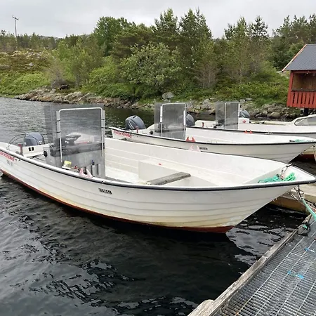 7 Person In * Kvenvaer